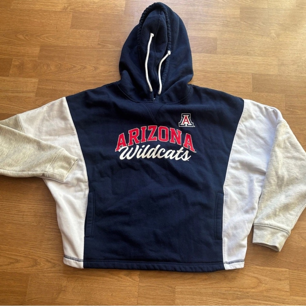 Arizona Wildcats Navy and White Hoodie pullover, Medium